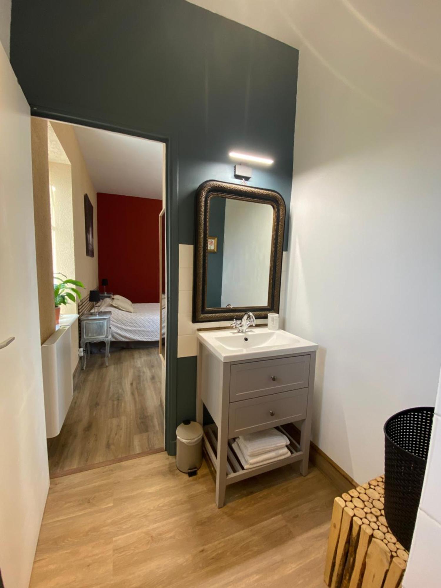Studio Logis Les Roses Bourbon-lʼArchambault Exteriér fotografie