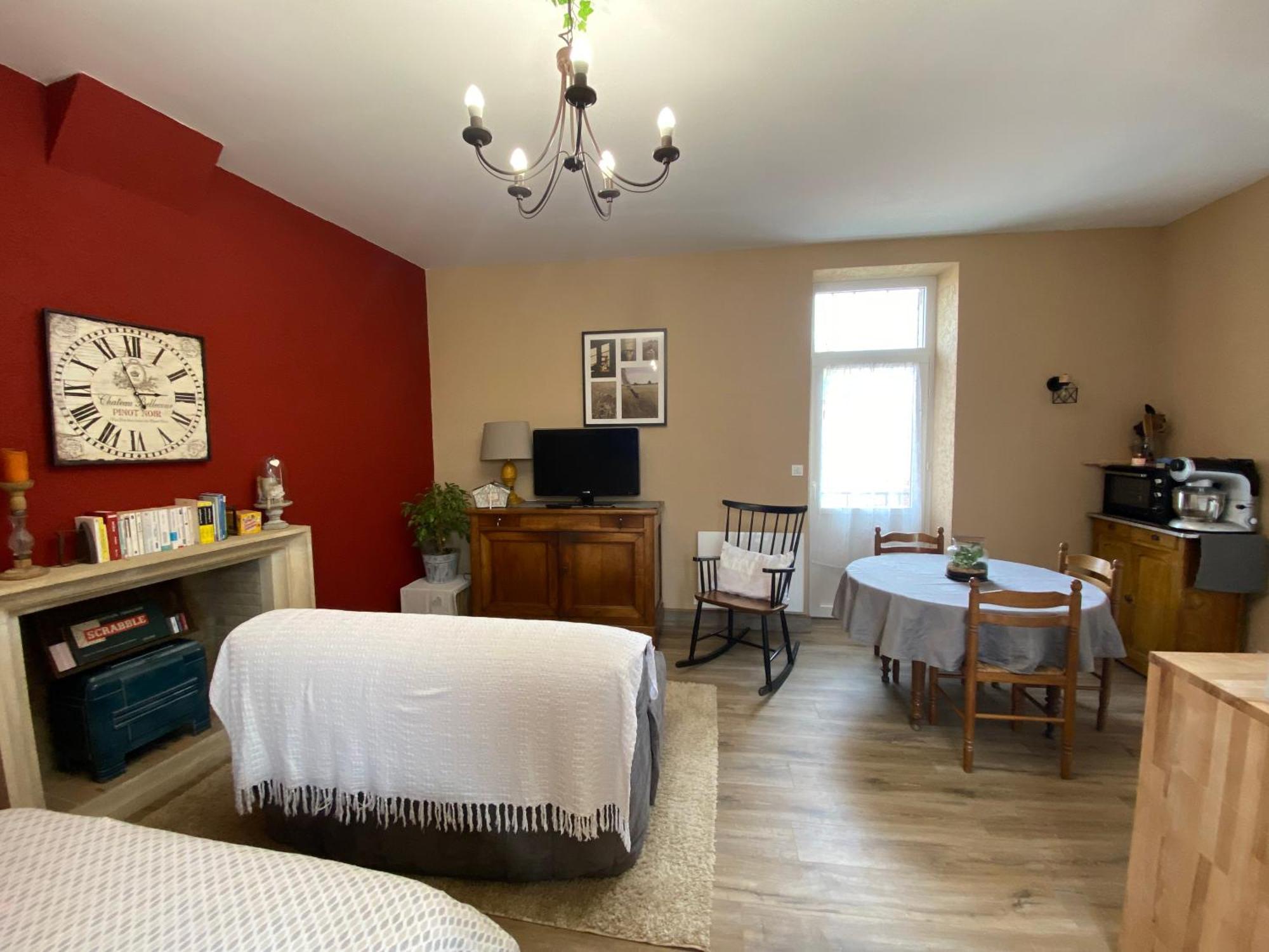 Studio Logis Les Roses Bourbon-lʼArchambault Exteriér fotografie